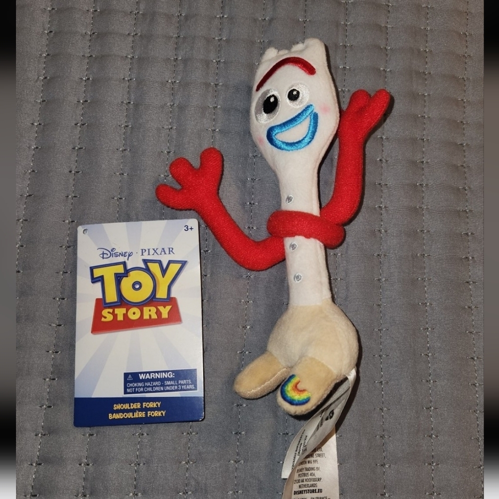 Disney Pixar Toy Story 4 Forky Magnetic Shoulder Plush
